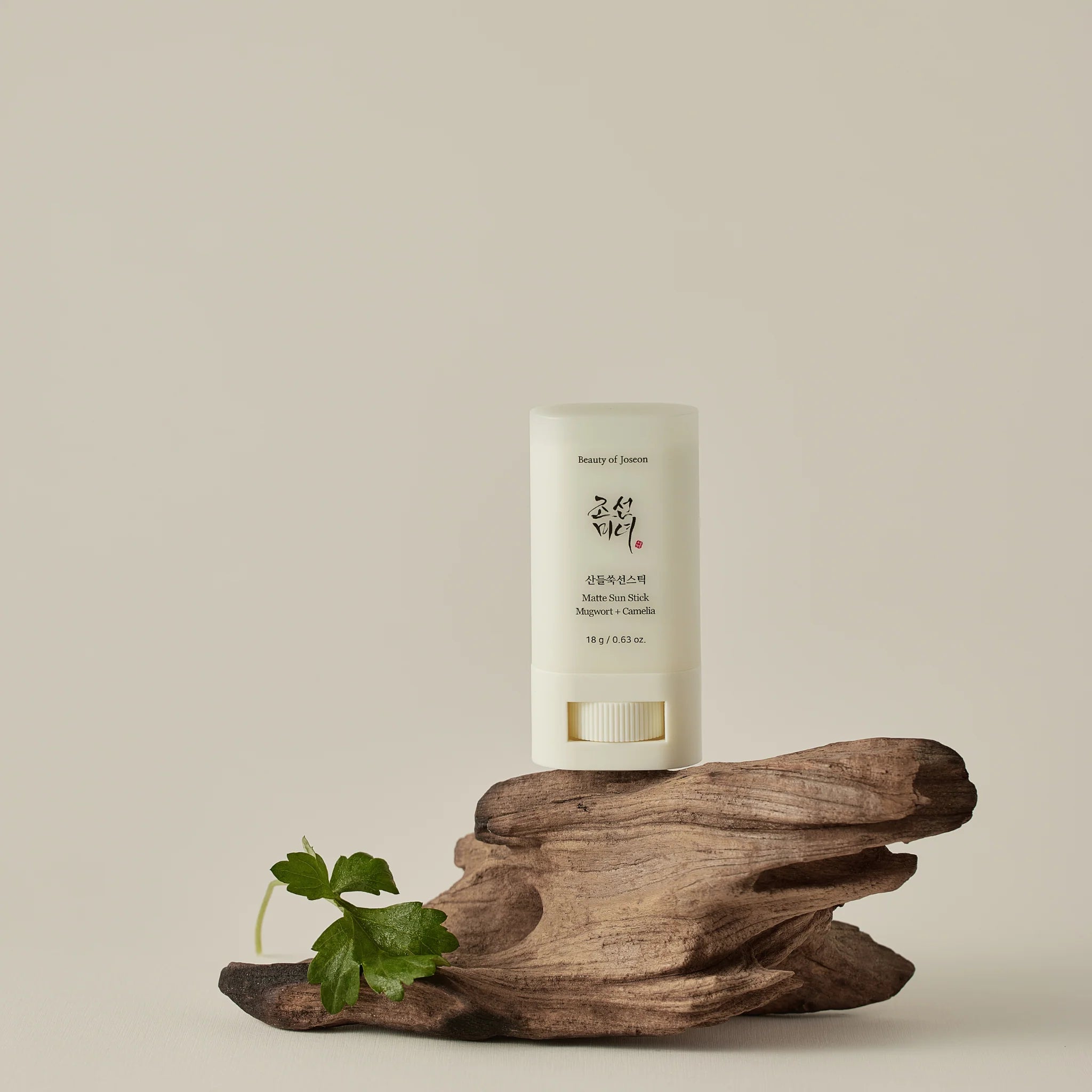 BEAUTY OF JOSEON Matte Sun Stick: Mugwort+Camelia SPF 50+ PA++++(18g)